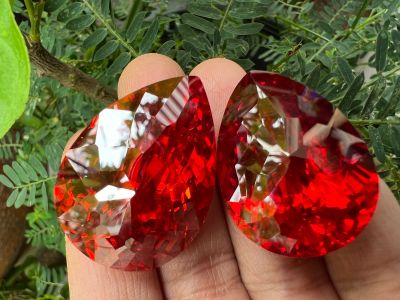 เพชร CZ รัสเซีย พลอย 180 กะรัต 2 เม็ด ตัดสำเร็จ เนื้อแข็ง CUBIC ZIRCONIA RUBY RED ORANGE COLOR(ความยาว xความกว้าง) 20X30 มิล