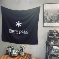 พร้อมส่ง ธง Snow peak พื้นดำ ตกแต่งเต็นท์ ขนาด 130 x 150 cm.