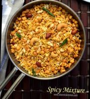 Spicy Madras Mixture Snacks...Mixed crispy lentil crackers with spiced nuts mixed snacks..Super Crispy and Yummy Snacks...400 gms net