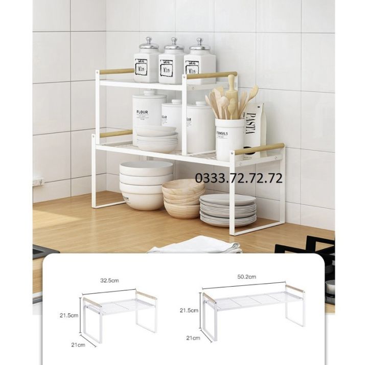 Kệ để gầm bếp là giải pháp hoàn hảo cho những căn bếp có diện tích nhỏ. Với thiết kế đơn giản và hiện đại, kệ để gầm bếp giúp bạn tận dụng hết không gian bếp, đồng thời tạo vẻ đẹp tinh tế cho căn bếp của bạn.