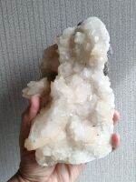 หิน เเคลไซต์ ผลึกสวย ก้อนดิบ ขนาดใหญ่ 2.12 กิโลกรัม( Calcite ) 2.12 Kgs.