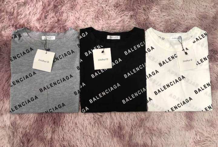 เสื้อกล้าม-balenciaga-แบบคอลใหม่