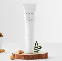 Innisfree Bija Cica Balm 40ml สำหรับผู้ที่มีปัญหาสิวจุดด่างดำและผิวมันลดอาการผื่นแดงและบวมได้ ช่วยเพิ่มความชุ่มชื่นของผิวทำให้ผิวรู้สึกสดชื่นได้อย่างมีประสิทธิภาพ