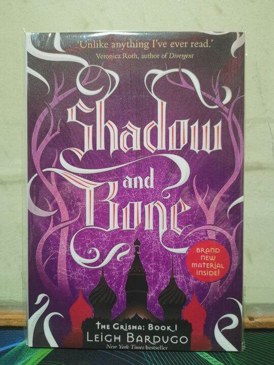 Shadow and Bone : The Grisha Trilogy, Book 1