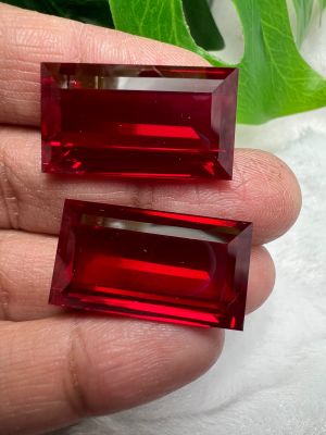 Synthetic Lab Ruby Baguette ทับทิม พม่าเทียม 76 กะรัต(CARATS) พลอย ขนาด 14x25 มิล ( MM)2 Pcs( 2 เม็ด) LAB MADE RED RUBY BURMA COLOR