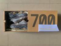 Yeezy Boost 700 V2 Tephra 9.5US แท้