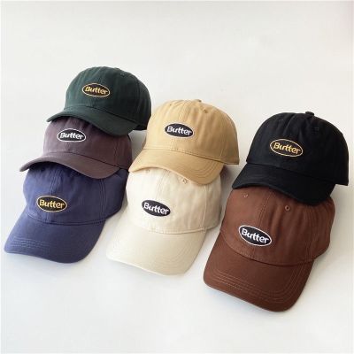 หมวกสำหรับผู้ใหญ่ รอบหัว: 56-60 cm. หมวกแก๊ป (Cap ) ปักอักษร " "Butter" " หมวกแฟชั่นกันแดด