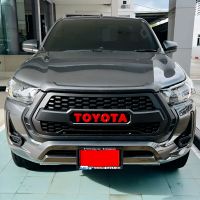 กระจังหน้า Revo 2020 ลาย Tacoma โลโก้ Toyota สีแดง และ โลโก้สีบรอนเงิน