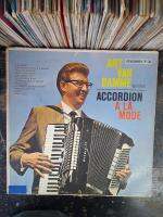 vinyl LP 12" แผ่นเสียง สภาพดีตรวจสอบแล้วครับ ปกมีรอย ACCORDION A LA MODE   ART VAN DAMME quintet