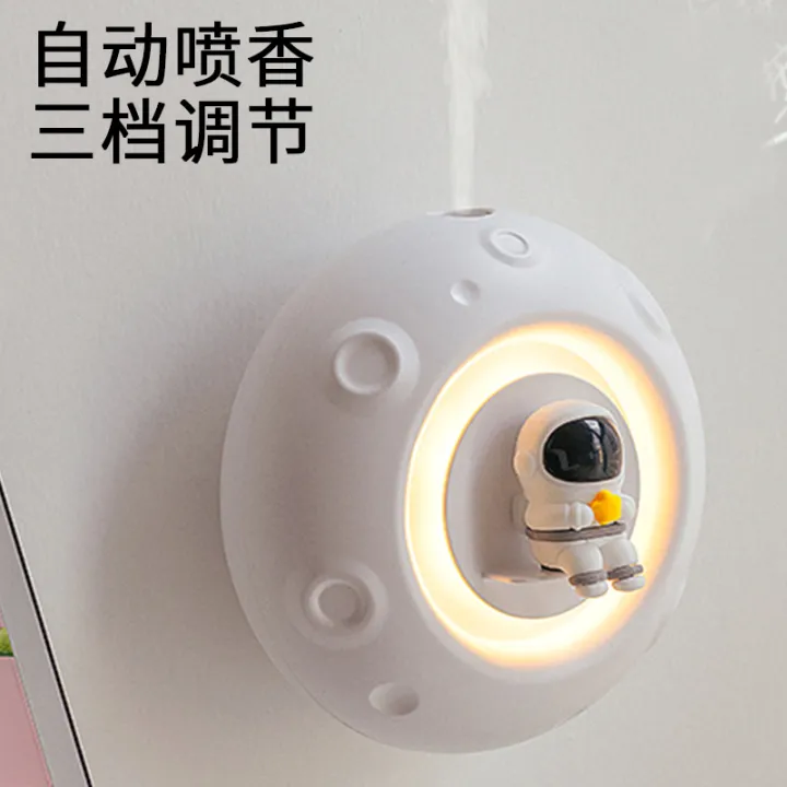 Astronaut Aroma Diffuser Automatic Aerosol Dispenser Domestic Toilet