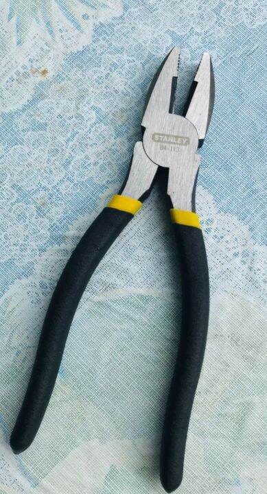 Stanley 8-3/4In Basic Lineman Cutting Pliers