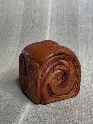 โชกุปังดาร์กช็อคเฮเซลนัท Shokupan Dark Chocolate Hazelnut อบสดใหม่ทุกวันใช้แป้งนำเข้า ORGANIC ไม่ขัดสี รสชาติเข้มข้นทานได้ทุกวัย