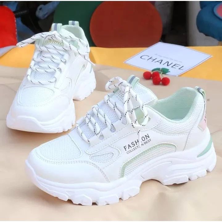 Sepatu sale sneaker lazada