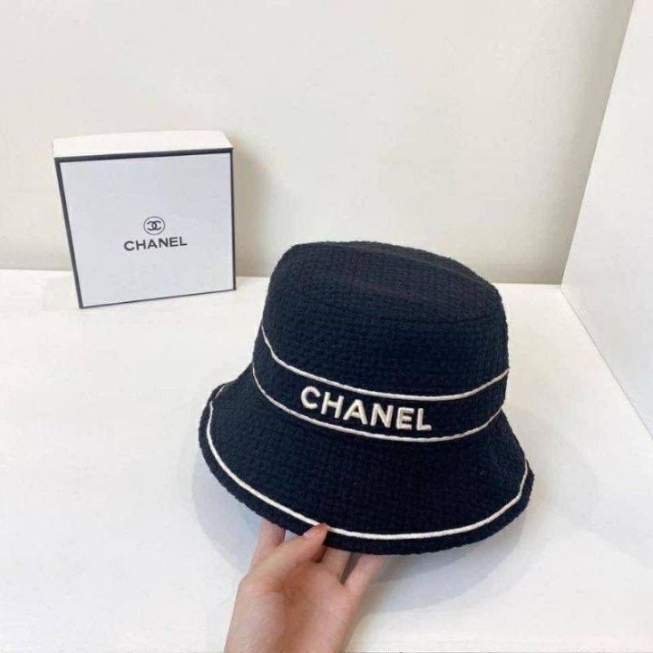 หมวกchanel-bucket-ผ้าทวิต-งานโลโก้-พร้อมป้าย-มี-2-สี-ขาวและดำ