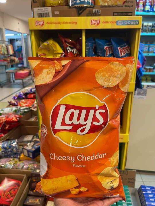 lays sour cream & herbs / swiss cheese / classic / sizzling BBQ