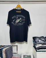 เสื้อวงมือสอง JOHNSON MOTORS X FOO FIGHTERS LIMITED EDITION (MADE IN USA) Size XL มือ2