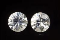 6 มม. ทรงกลมสีขาวธรรมชาติ 100% เพทายคู่  6mm round shape 100% natural white zircon pair