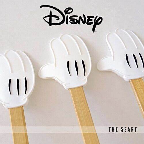 NWT Disney Parks Best Of Mickey Silicone Spatula Hand Glove Wooden Handle