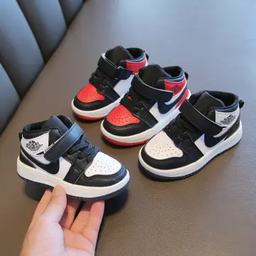 Baby jordans shop 1 year old