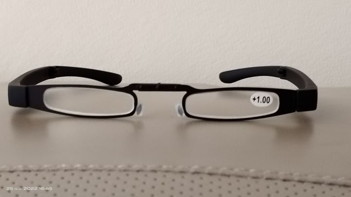 แว่นสายตายาว-แว่นตาอ่านหนังสือ-แว่นสายตาพับ-แว่นสายตายาวทรงแปลก