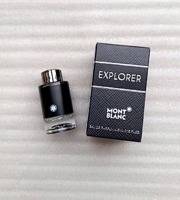 น้ำหอมผู้ชาย  Mont Blanc Explorer Eau De Parfume 4.5 ml (หัวแบบแต้ม)