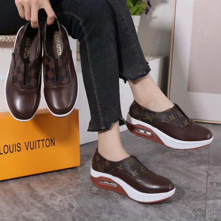 Sepatu LV 1025 Fashion Wanita di Kota Batam, Kep. Riau