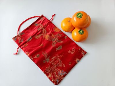 (10 ใบ) ถุงใส่ส้มตรุษจีน ถุงแดงพิมพ์ลายมังกรและหงส์ ถุงส้มตรุษจีน ถุงส้มมงคล สำหรับส้ม 4 ลูก