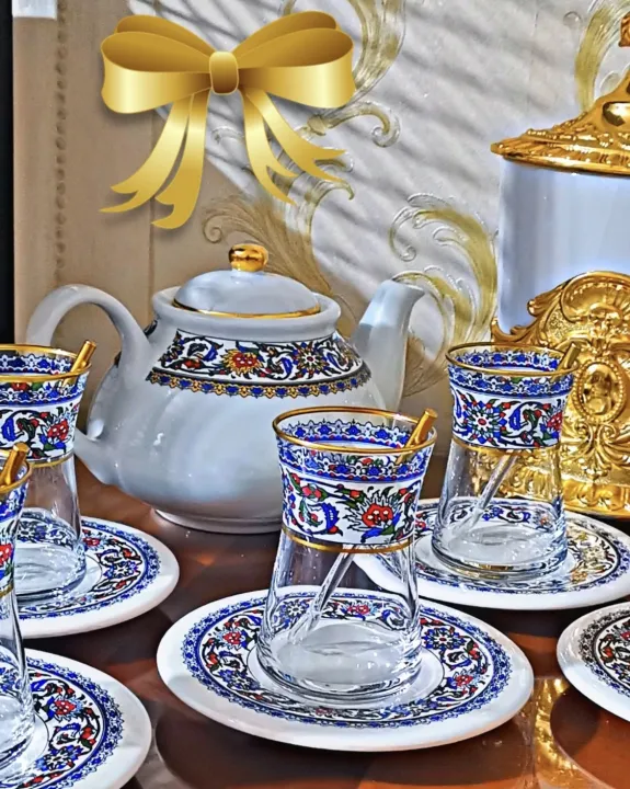 Turkish Tea Glassware Gold and Iznik Tile Embroidered/ แก้วชาตุรกีทรง