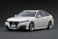 Ignition Model IG1677 โมเดล 1:18 Toyota Crown (220) 3.5L RS Advance White