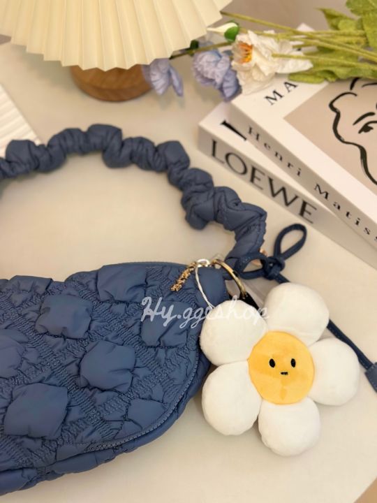 พร้อมส่ง-rslp-daisy-keychain-พวงกุญแจดอกเดซี่-ของแท้100