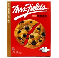 คุกกี้นมช็อกโกแลตชิพ ซอฟเบค Mrs. Fields Soft Bake Cookies Milk Chocolate Chip 226.8g