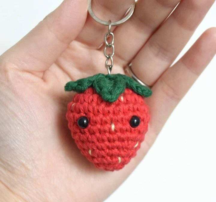 HANDMADE CROCHET STRAWBERRY KEYCHAINS | Lazada PH