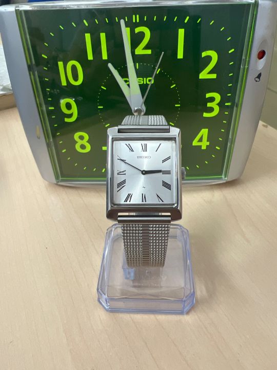 Đồng hồ Cơ cót Seiko Vintage Mặt trắng số la mã, size 27*35mm, dây thép ko  rỉ, đã qua sử dụng mới 97% 
