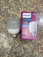 หลอดไฟ led 30 วัตต์ แสงขาว Philips รุ่น trueforce ขั้ว e27ของแท้ครับ