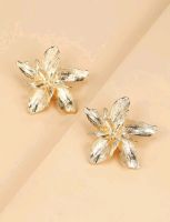 ต่างหูแฟชั่น ต่างหูดอกไม้ Flower Design Stud Earrings  Gold (ส่งจากไทย)