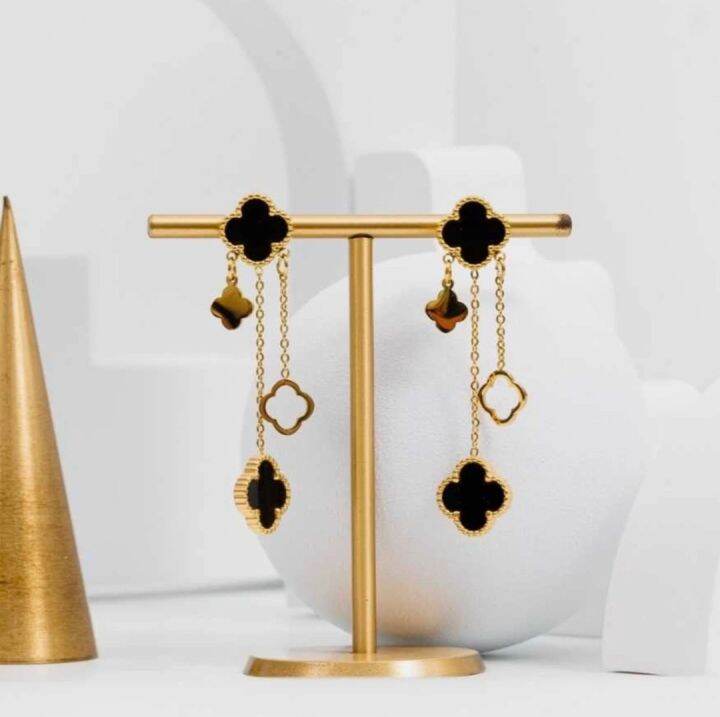 ต่างหู VAN CLEEF & ARPELS สีดำ Lazada.co.th