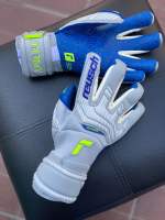 Reusch Attrakt Fusion Guardian