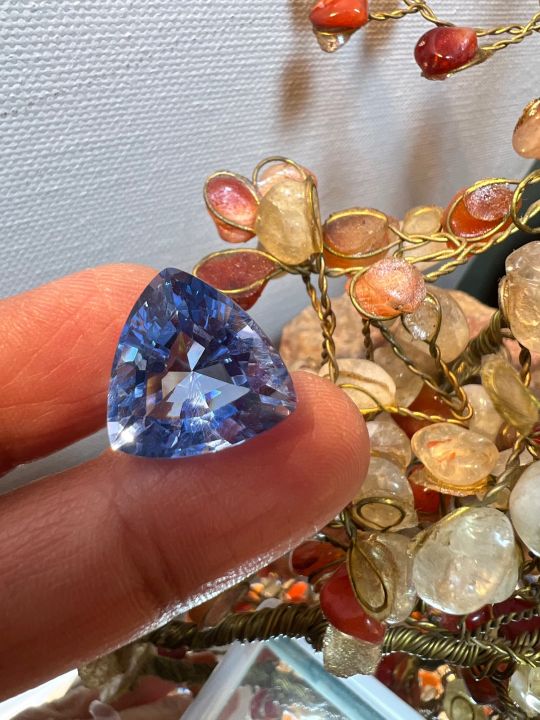 royal-blue-topaz-24-กะรัต-carats-15x15-มิลลิเมตรmm-1-เม็ด-สี-บลูโทพาส-พลอย-blue-topaz-culture-stone