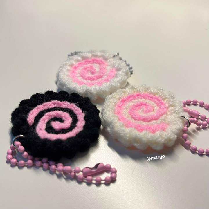 narutomaki-keychain-พวงกุญแจลูกชิ้นปลานารูโตะ-พวงกุญแจไหมพรมถัก-พร้อมส่ง