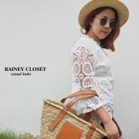 RAINEY CLOSET - เสื้อลูกไม้แขนสามส่วนแต่งระบาย ซับในทั้งตัว เสื้อลูกไม้ฉลุลาย เสื้อลูกไม้สีขาว เสื้อสีขาว