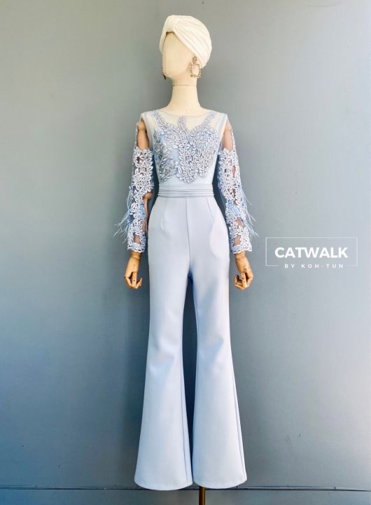 catwalk-จั้มสูทเสื้อซีทรูแต่งลูกไม้กางเกงขายาว-จั้มสูทขายาว-ชุดออกงาน-ชุดเรียบหรู-ชุดไปงานแต่ง-ชุดดูดี-ชุดแต่งขนนก