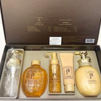 The History of Whoo Spa Body 2 pcs Set
- เซ็ทครีมอาบน้ำ+โลชั่น