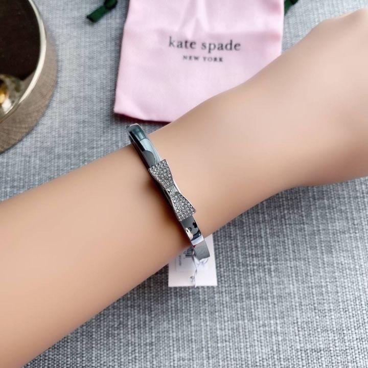 ของแท้-100-กำไล-kate-spade-bangle-outlet-kate-spade-silver-สีเงิน-ขนาด-gt-gt-gt-เส้นผ่าศูนย์กลาง4-5cm