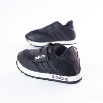 Foto sepatu outlet merk adidas