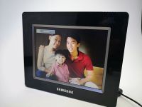 กรอบรูป​ดิจิตอ​ล​ Samsung​ digital frames สินค้ามือสองสภาพ​ดี  ใช้งานเอง จอสวย ใช้งานดี