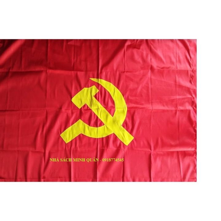 Cờ đỏ sao vàng với hình thức đẹp mắt và ý nghĩa sâu sắc đã trở thành biểu tượng của sự yêu nước và lòng dân tộc Việt Nam. Hãy cùng nhìn những hàng cờ đỏ sao vàng tung bay trên bầu trời cao trong những dịp lễ quan trọng và cảm nhận tình yêu đến quê hương của chúng ta!