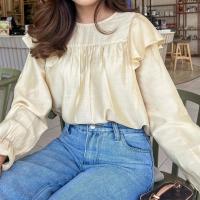 Lapleat : เสื้อคอกลม แขนยาว bell top