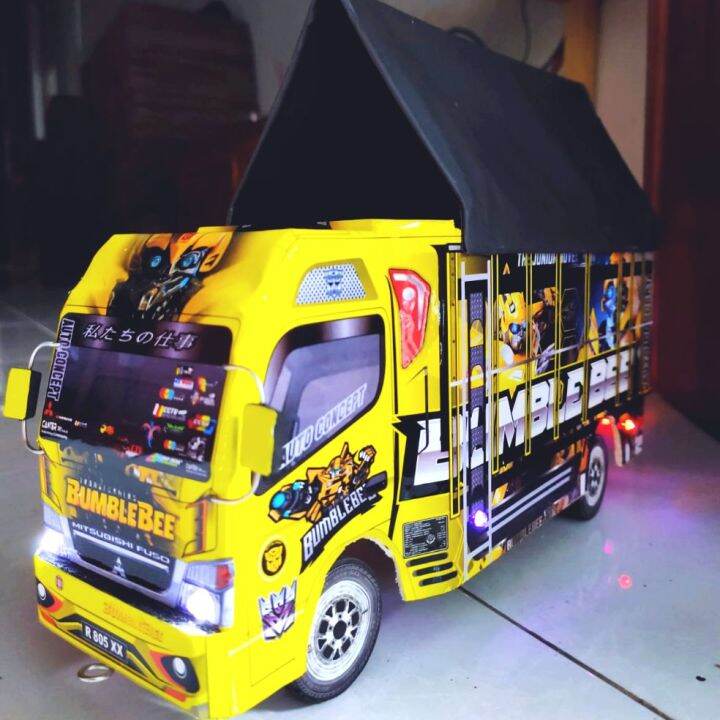 Miniatur Truk Truck Trek Mobil Oleng Bumble Bee Transformer Ukuran 30cm ...