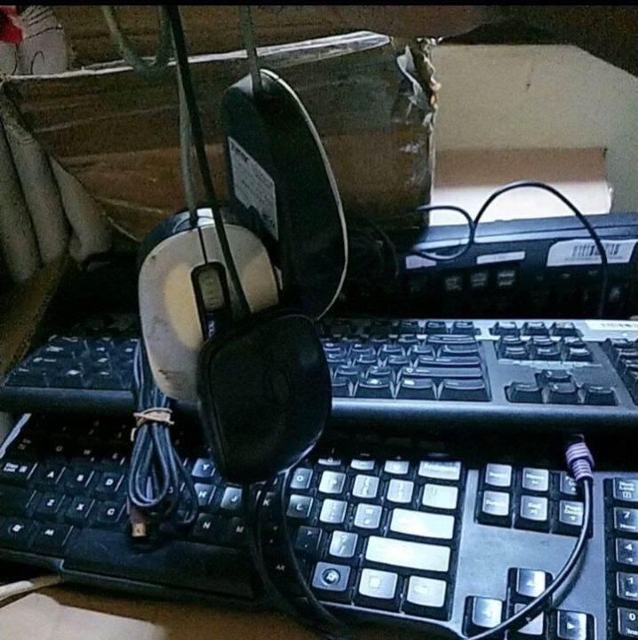 Perangkat Mouse dan keyboard bekas build up Lazada Indonesia