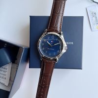 นาฬิกาAnalog Blue Dial Brown Leather Band Men`s Watch 1791449

สายหนัง สีน้ำตาลเข้ม
ตัวเรือน สีเงิน
หน้าปัด สีน้ำเงิน